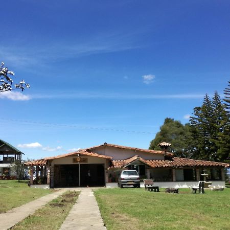 Al Bosque Hostel & Glamping Santa Elena  Exterior foto