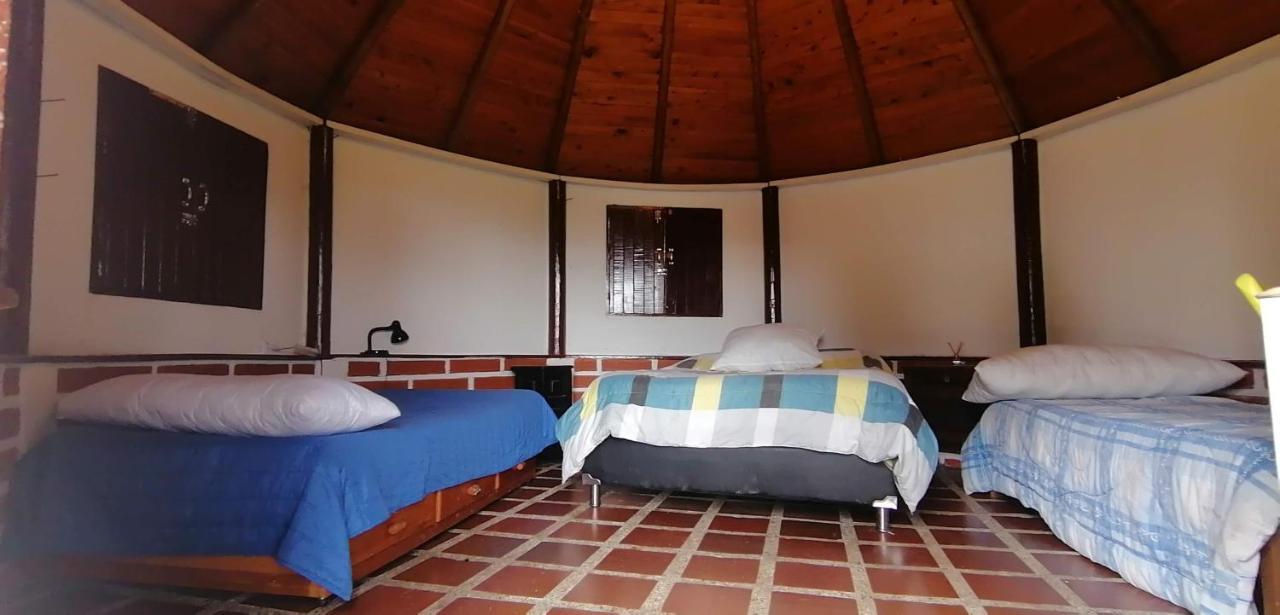 Al Bosque Hostel & Glamping Santa Elena  Exterior foto